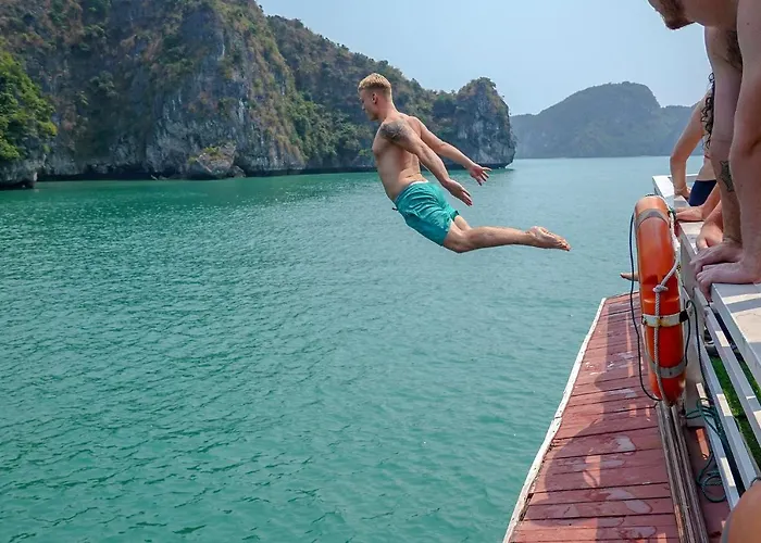  Fantasea Cruise