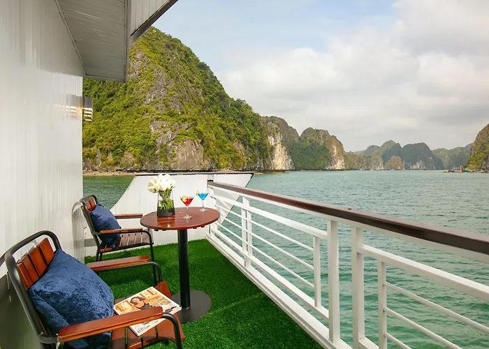Fantasea Cruise