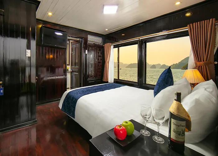 Fantasea Cruise 2* Hạ Long