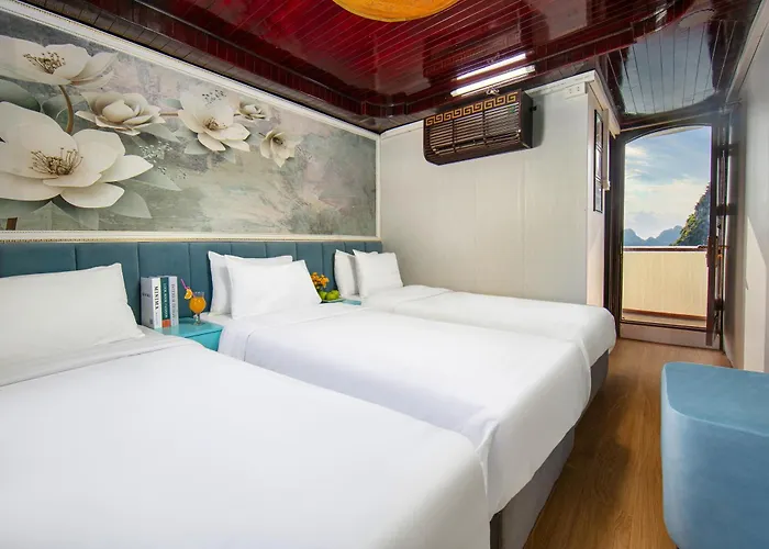 Fantasea Cruise  2*