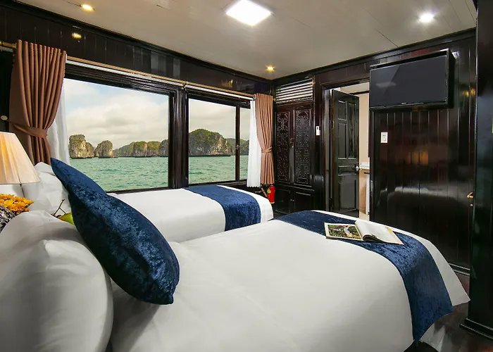  Fantasea Cruise 2*
