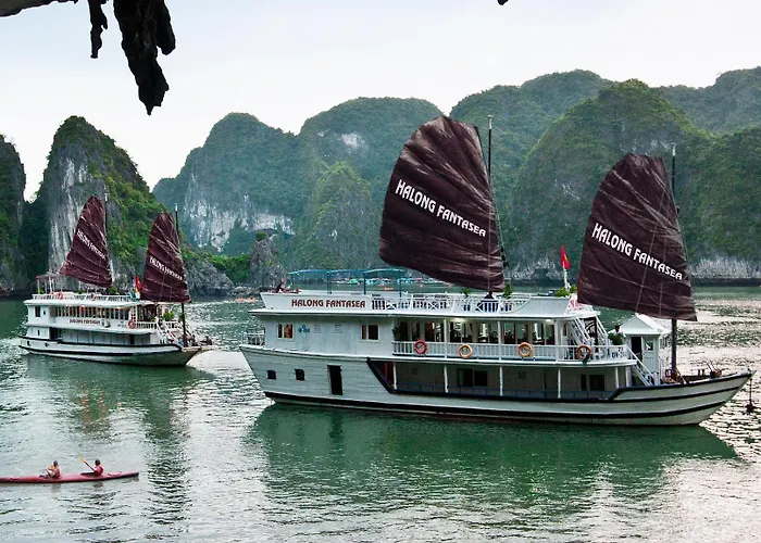 Fantasea Cruise Hạ Long